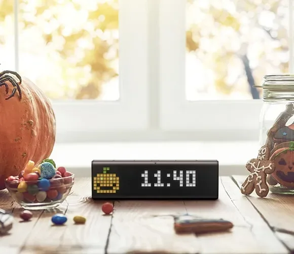 Connected clock for a Smart Home | LaMetric Time