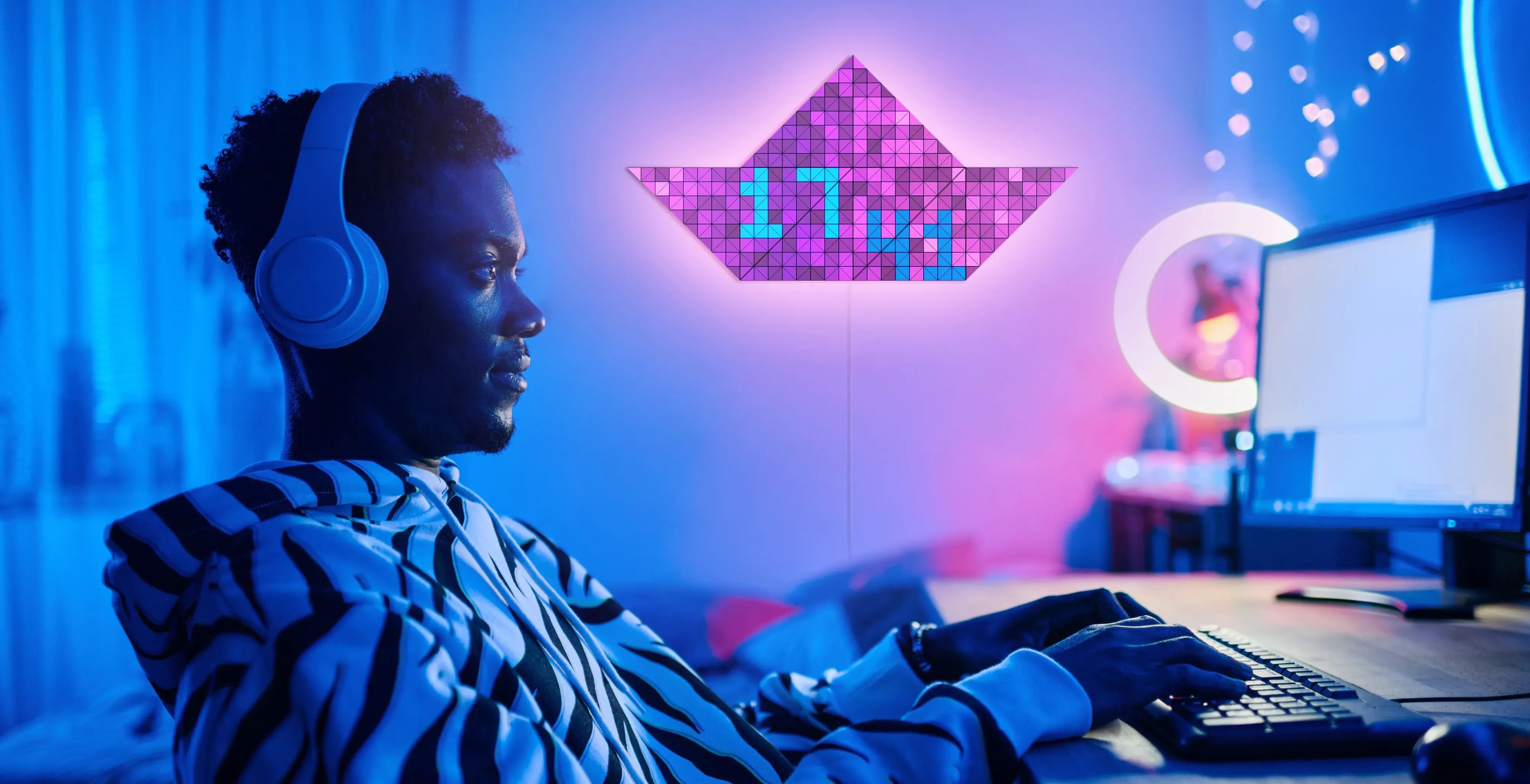 LaMetric SKY smart lighting - Personilize Your Clock Face - 8 panels